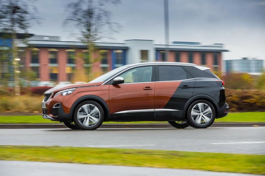  Peugeot 3008 GT 2016 года  (UK) (фото 4 из 5)